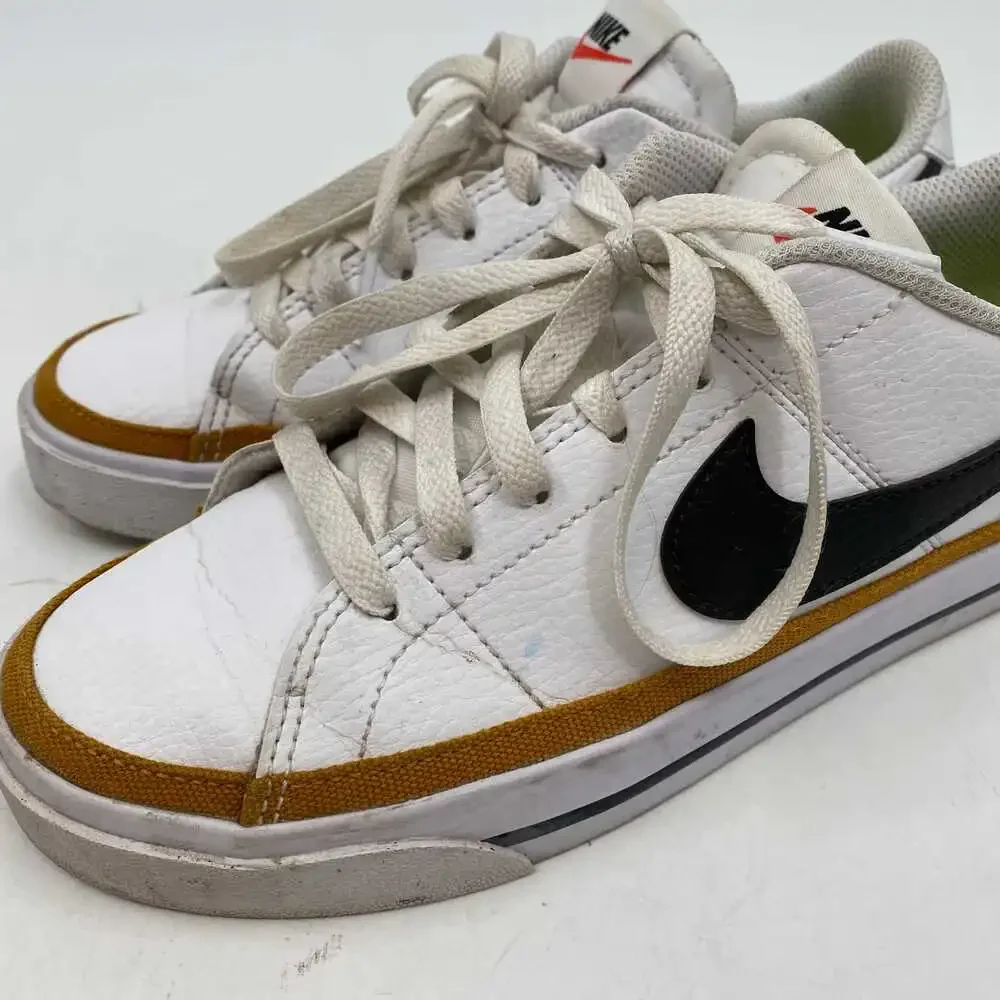 Nike White Court Legacy Sneakers | Women’s Size 6